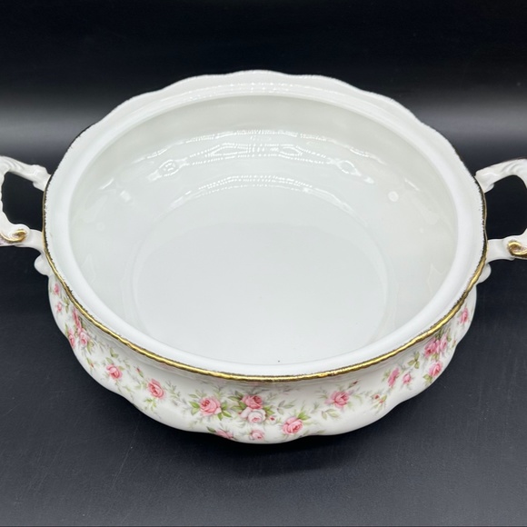 Paragon Victoriana Rose Serving Bowl Bone China England No Lid - Picture 2 of 5